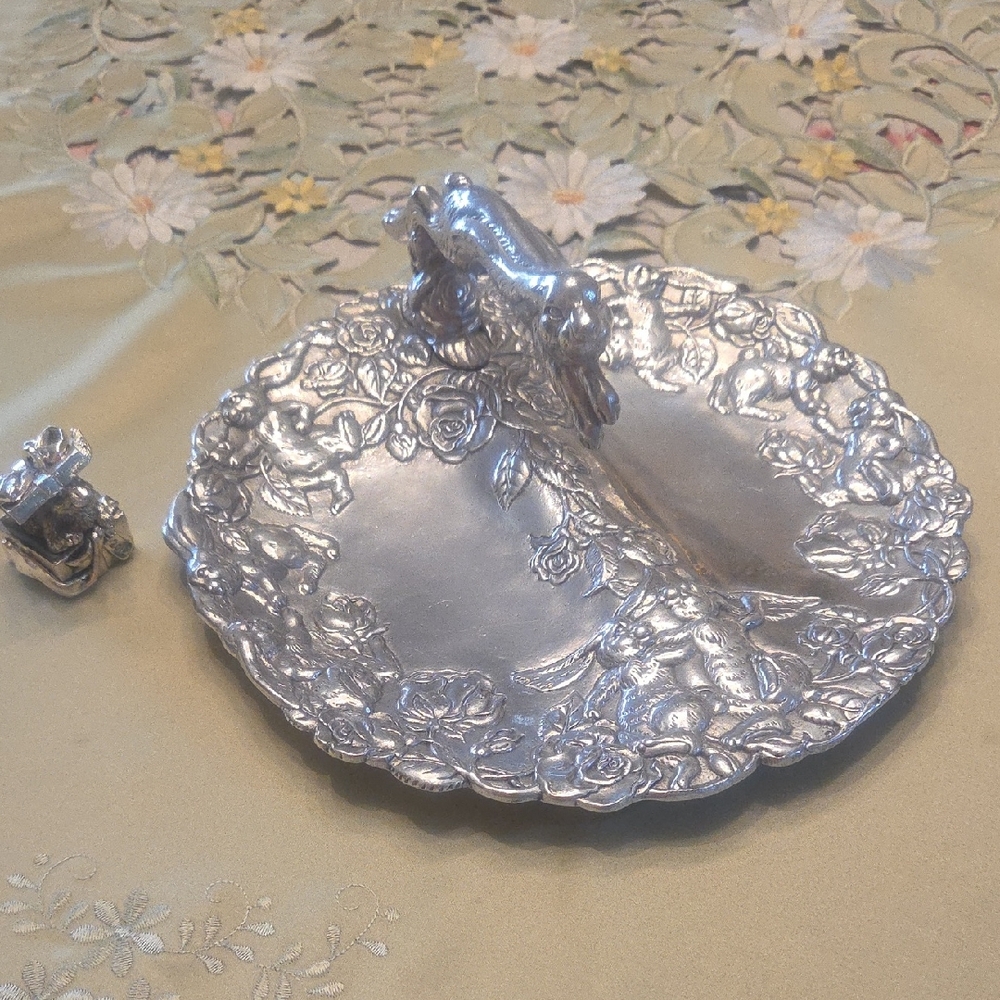 Arthur Court Bunny Dish